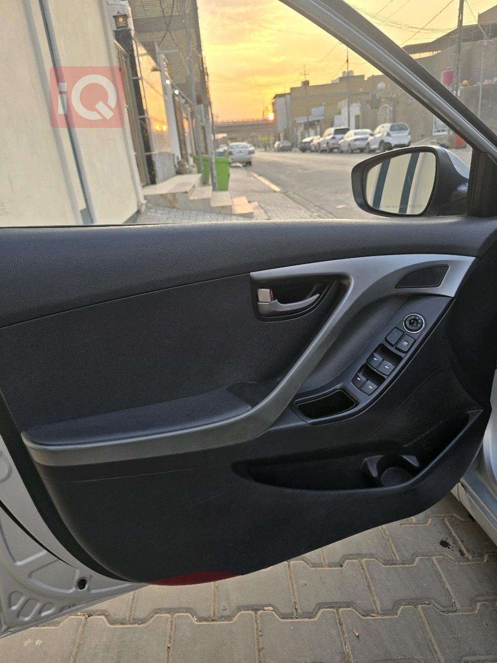 هيونداي النترا